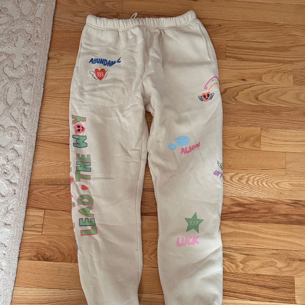 Mayfair (NWT) Women’s Cream Sweatpants with Colorful Graphics